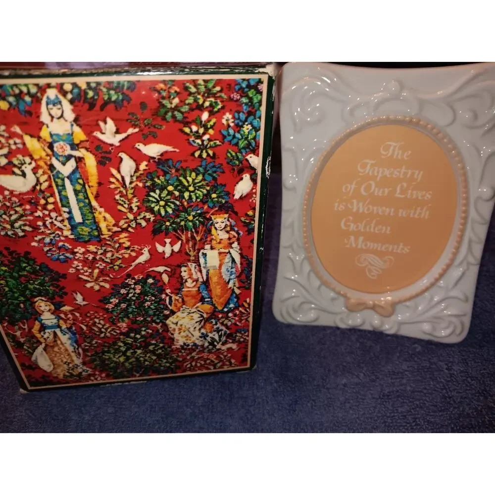 AVON Vintage Tapestry Collection Porcelain Picture Frame 1981 5
